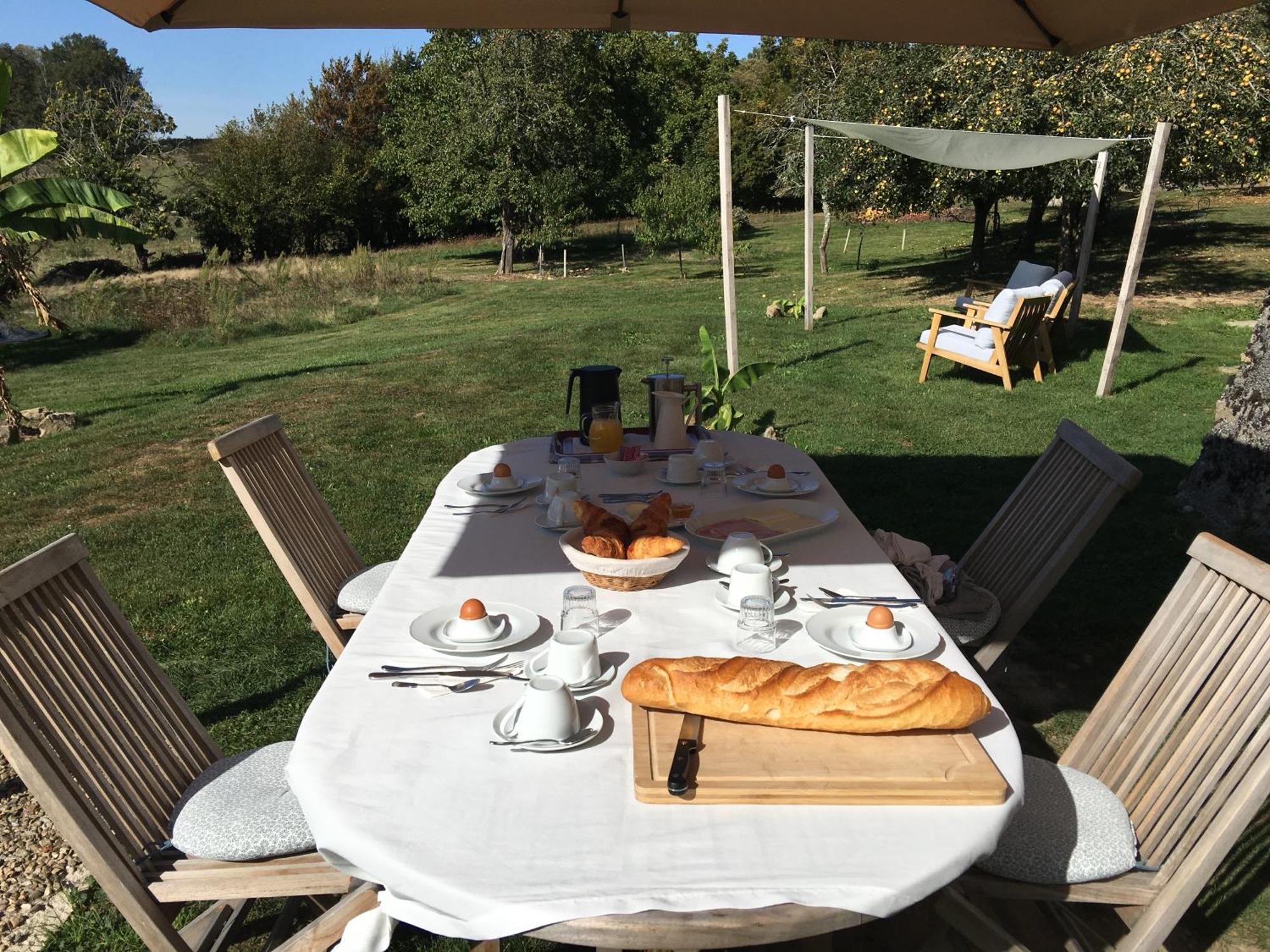 Saint-Pierre-de-Fursac La Mirabelle Bed & Breakfast エクステリア 写真